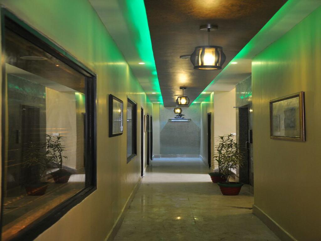 Hotel New Park Plaza 하리드와르 외부 사진